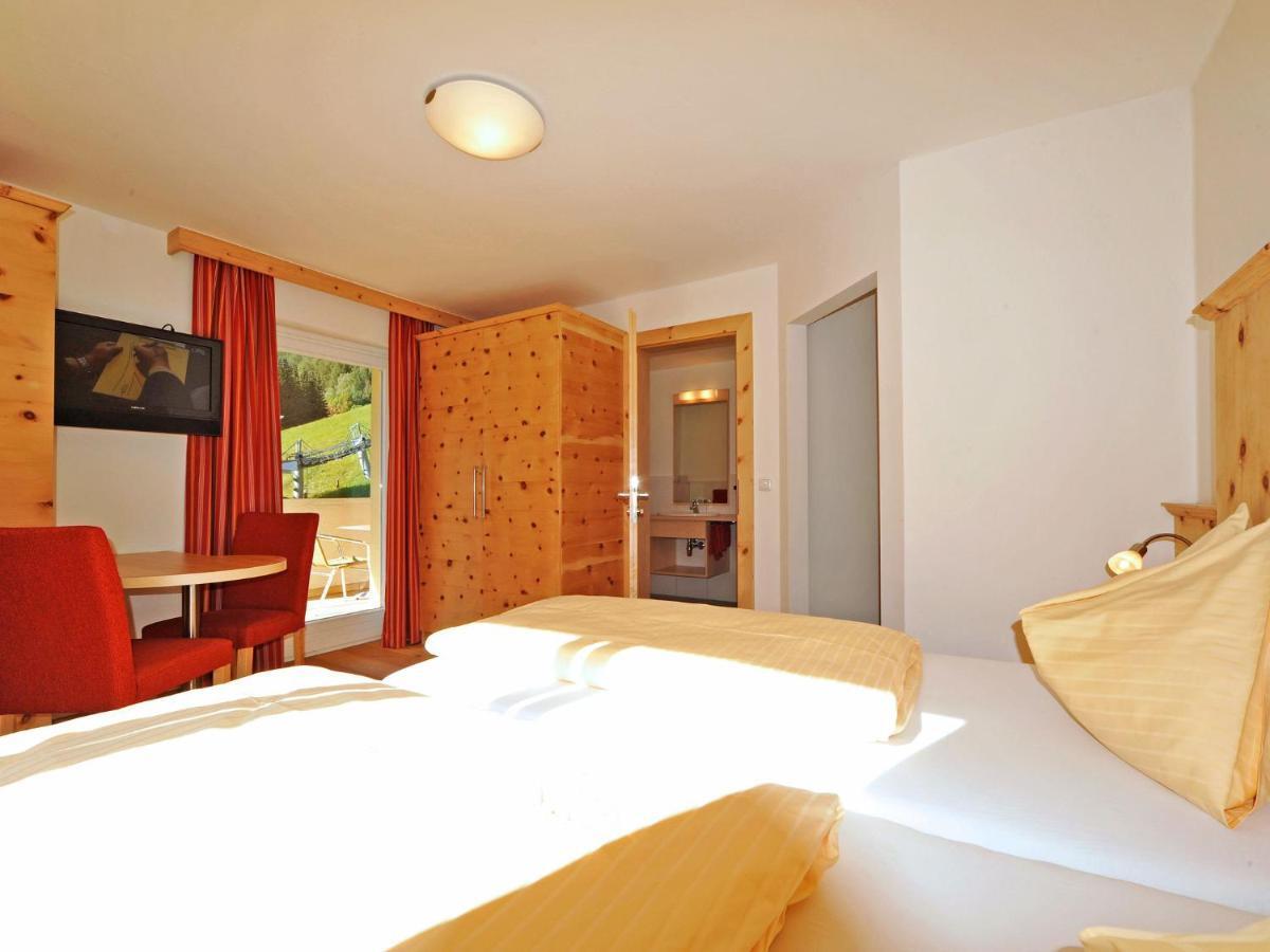 Pension Bergkristall Heiligenblut Quarto foto